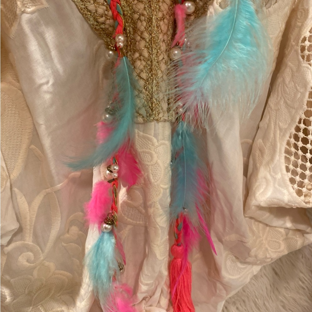 Laurie & Joe Blouse  Ivory Beads & Feathers V Neck Size S/M Made In France NWT